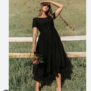 Moving sale !!! 🌸🌸🌸Emma solitary black dress